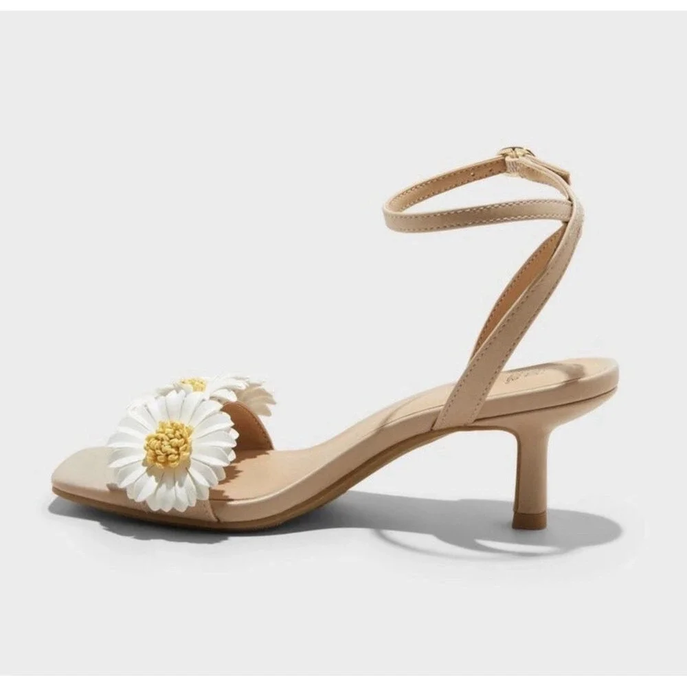 Womens Nude Floral Heeled Sandals Daisy Strap Kitten Heel Dressy Chic Spring 9‎